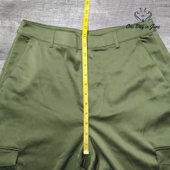 Nicole Miller Ruched Leg Cargo Style Pants Size 8 - Picture 4 of 6